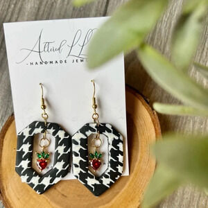 #059 Handmade Earrings “Houndstooth” Collection